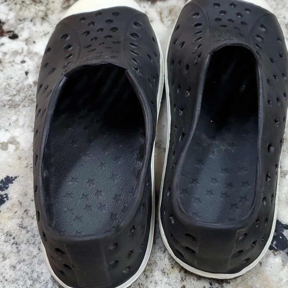 Slip On Shoes Navy Blue White Size 11-12 Kids Water Athletic